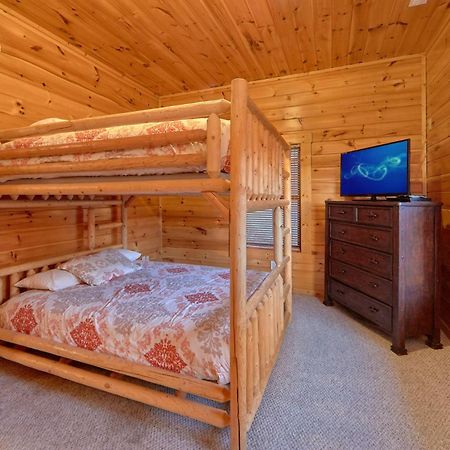 Misty Mountain Lodge Holiday Home Гатлинбург Экстерьер фото